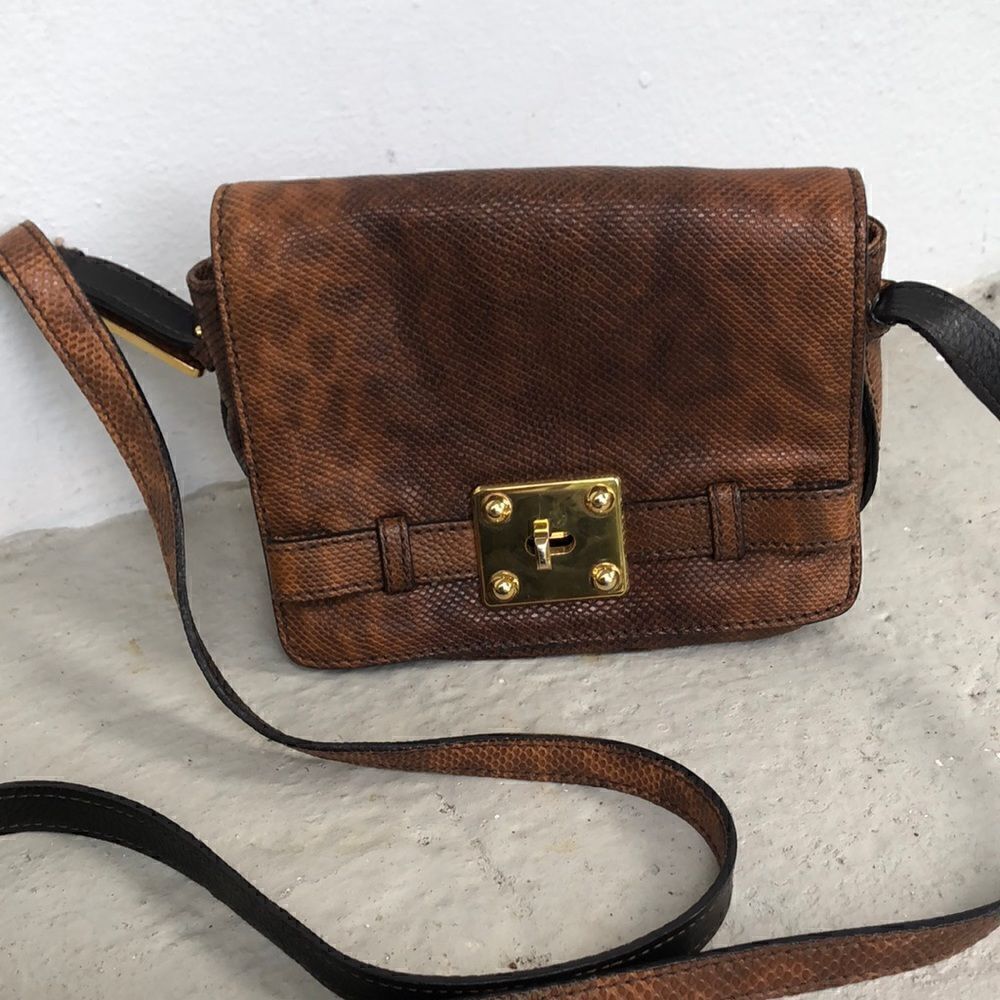 Zagluani Crossbody